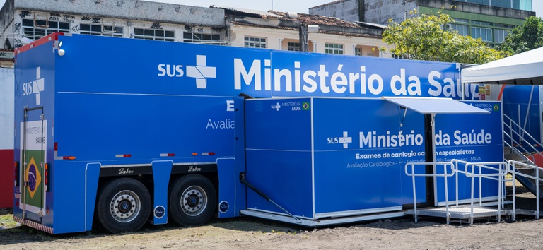 Rio de Janeiro ganha carreta de cardiologia do SUS para ampliar acesso a consultas e exames